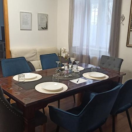 Varalja Apartman ตาตา ภายนอก รูปภาพ